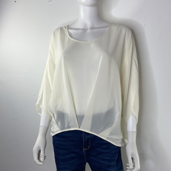 Umgee women’s dressy blouse - Picture 3 of 11